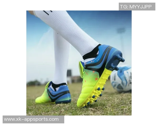 球星纷纷上脚的粉色足球鞋引领时尚潮流展现独特魅力